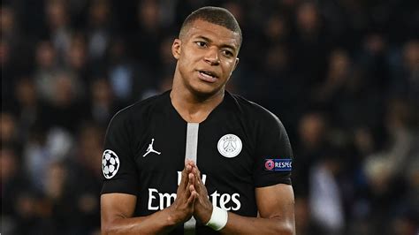 does kylian mbappe own psg